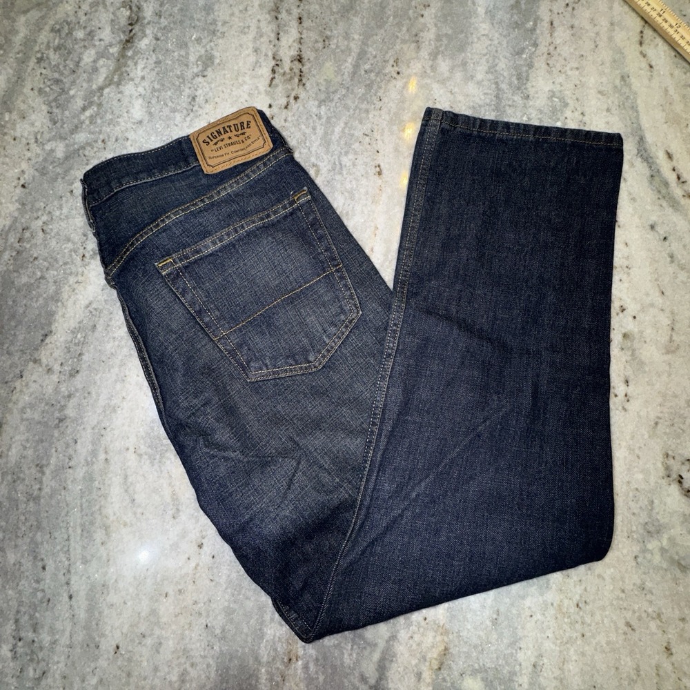 Levi Strauss Men's 34x30** Straight Leg Dark Wash Jeans Casual Work Western